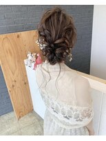 ニド(2do)&nbsp;結婚式お呼ばれシニオンアレンジ