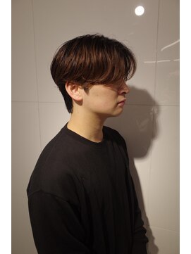 オーシャントーキョー(OCEAN TOKYO) 韓国ヘアカルマパーマカルマバングセンターパート黒髪ウルフ