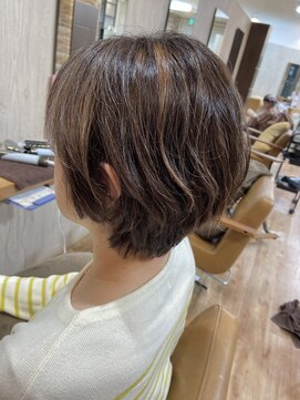 ヴィサージュクルー(VISAGE crew) クセ毛もおさまるショートデザイン！