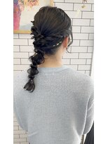 リール(THE RIRE.)&nbsp;＊THE  RIRE.  結婚式お呼ばれ×編みおろしアレンジ＊