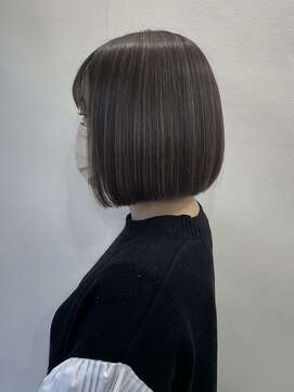 オーセンティック(AUTHENTIC) ハイライトボブ