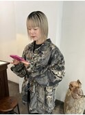 ボブ　ブリーチ　ブロンドベージュ