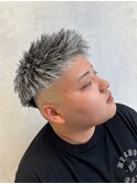 MEN’S HAIR/ツイストスパイラル/ホワイトハイライト/西院/眉毛