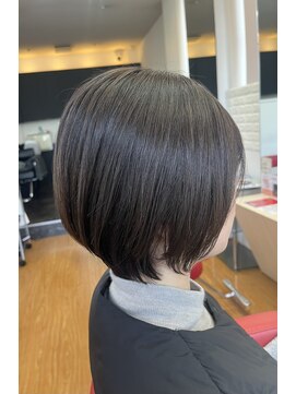 バンファミリージーナヘアー(Vanfamily gina hair) ショートボブ