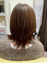 美容室ヒラトヤ 都南店&nbsp;ひし形シルエット簡単スタイリングカーキベージュロングヘア