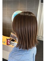 ブルーバイブレーション BlueVibration&nbsp;切りっぱなし外ハネ/大人ベージュ/白髪ぼかし/30代/大野城