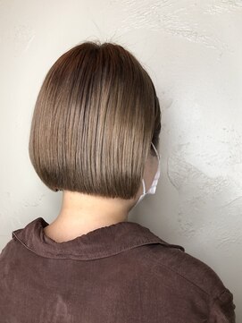 オプスヘアーアネロ(OPS HAIR ANELLO) ハイトーンミニボブ