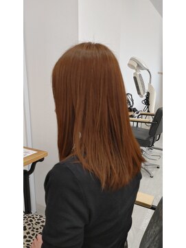 ウトシティ ピンクベージュカラー