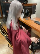 イノセンス 西宮北口店(innocence) 色落ちまで綺麗なホワイトカラー