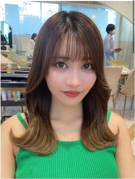 ロンドシェリ 仙台(Lond Cheri) レイヤーカット オリーブベージュ顔周り韓国×ミディアムヘア
