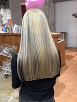 ヤーン(yarn.)&nbsp;抜きっぱなしブロンド×フェイクブラック【赤堀友哉】