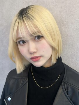 ルームバイシー 新宿(Loom. by Sea) ぷつっとワンレンボブカット×ダブルカラー