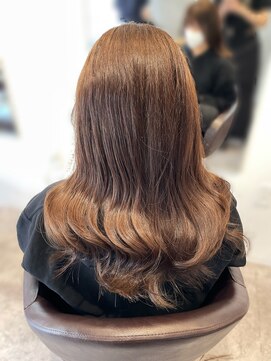 シー(SEA) ブリーチなしで明るさたっぷりベージュ♪