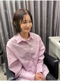 ボブレイヤーとオリーブカラー