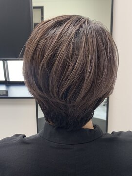 ルシック(LE CHIC) ショートススタイル/髪質改善/白髪ぼかし/透明感カラー