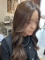 エマ 浦上駅前店(EMMA) ベージュ×韓国風ヨシンモリ