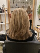 hair＆relax salon UMI&nbsp;海外風ベージュブロンド×レイヤーカット
