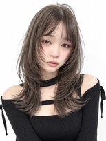 キャロル(CAROL) 韓国レイヤーカット×透明感オリーブグレージュ