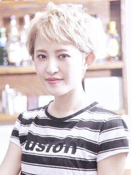 モニカ 横須賀中央店(Monica) ☆こだわり☆シルエットの美フォルムショートヘア♪