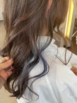 ヘアーメイクアンドネイル ヴォーグ(Hair Make＆Nail VOGUE) インナーカラー