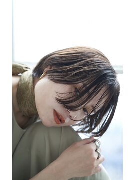 ビュート ヘアー ジョージ(Beaut Hair GEORGE) シアーな前髪　色気ショート