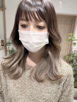ゼストソエル(ZEST soell)&nbsp;韓国風顔まわりカット×グレージュインナーカラー