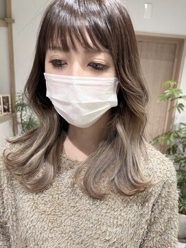 ゼストソエル(ZEST soell) 韓国風顔まわりカット×グレージュインナーカラー