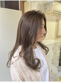 透け感ベージュカラー