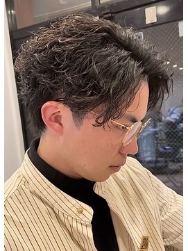 オーシャントーキョー サニー 原宿(OCEAN TOKYO Sunny) 波巻きパーマ刈り上げセンターパート刈り上げマッシュツイスパ