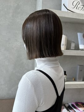 シベルバレー 横浜(sibell) ＊切りっぱなし/外ハネ/ベージュ/透明感