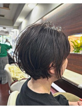 ナナ バイ レオネ(nana×Leone) 丸みショート