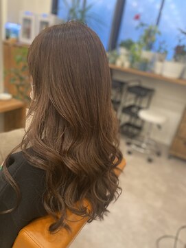 ロカヒ(Lokahi) ロングで艶カラー