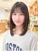 ミディアムレイヤーカットストレートロングウルフカットベージュ