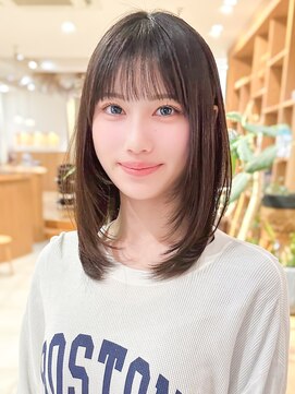 ルエ(rue) ミディアムレイヤーカットストレートロングウルフカットベージュ