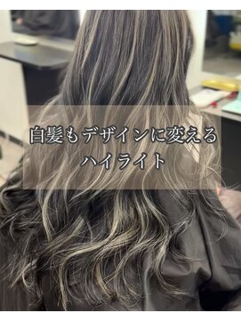 ラゴム 池袋(LAGOM) 白髪をデザインに変えるハイライト／白髪ぼかしハイライト