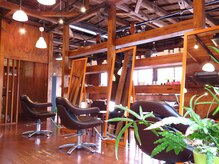 ソール ヘアーメイク(So ALL Hair Make)の雰囲気（店内のスペースが広い、ゆったりとした空間です！！）