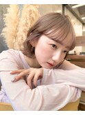 ベージュボブ美髪外ハネボブイメチェンホワイトブロンド