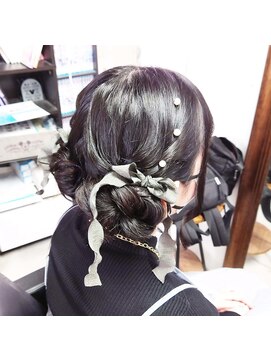 ヘアーアンドメイク アール(hair&make R) ★hair&makeR★ツインシニヨン