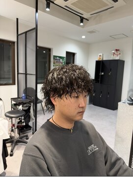 ツイストスパイラルパーマツーブロックウルフ