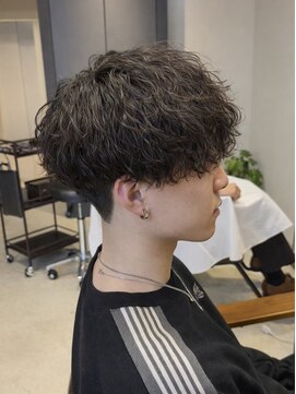 ボンドストーリールミエール(Bond Story lumiere) 縦落ちスパイラルパーマ