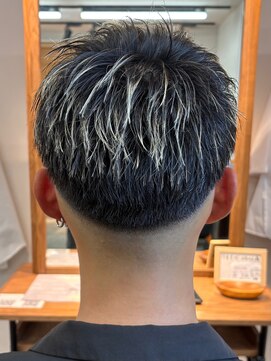 シーフフェード 千葉(Cyf FADE) ハイライト/刈り上げショート/フェードカット/千葉駅/森茂樹