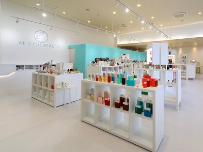 アンドザビューティー イオンタウン防府(AND THE BEAUTY)の写真