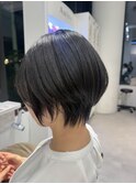 小顔ショートボブカラー大人ショートボブひし形ショートカット