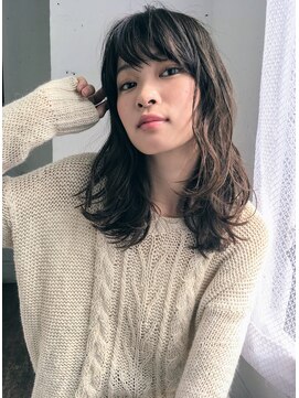 チェルシー 表参道 フォルムは軽いけど「質感は重め」 [髪質改善/縮毛矯正]