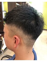 ケリーズグリーン(Kelly's Green)&nbsp;フェード　刈り上げ　メンズカット