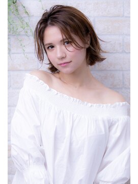 ヘアーアートシフォン 川口東口店(hair art chiffon) 耳かけ&ウェーブパーマでフォギーベージュのイメチェンボブ