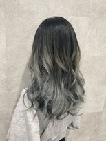 エン(en)&nbsp;ホワイトグラデーション