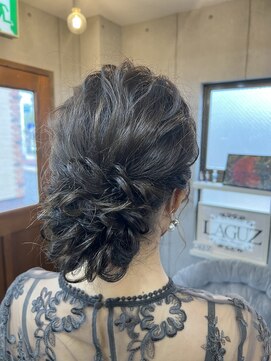 ラグズ 茅ヶ崎(LAGUZ) 【ヘアセット】 シニヨンまとめアレンジ
