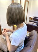 綺麗めボブ×ハイトーン