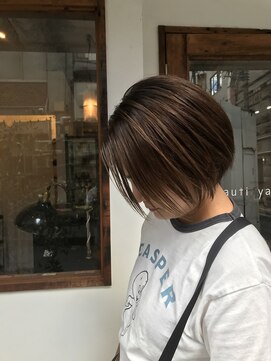 カウチ(Kauti) ショートボブ
